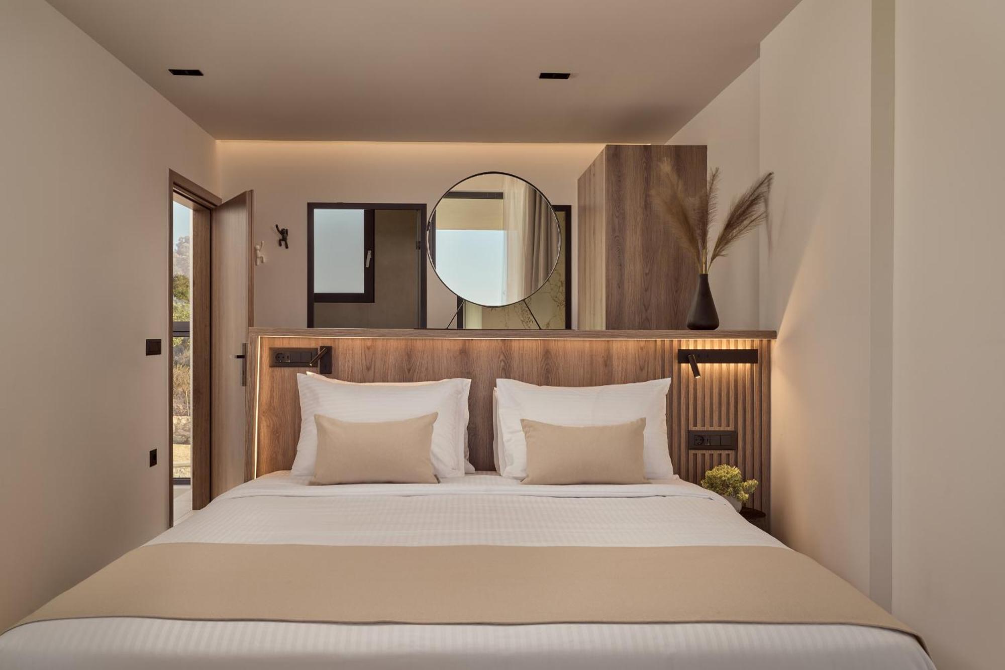 Gavras Exclusive Villas, With Infinity Pools, Whirlpools & Seaviews, By Thinkvilla