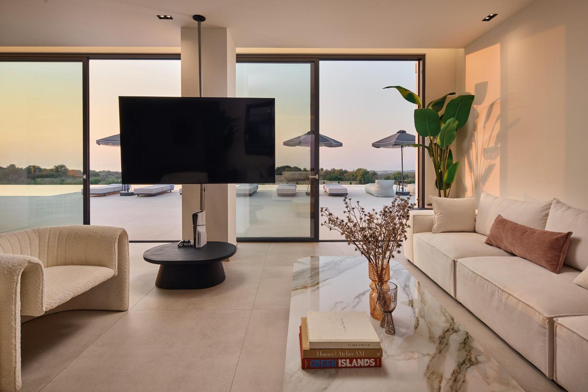 Gavras Exclusive Villas, With Infinity Pools, Whirlpools & Seaviews, By Thinkvilla Vilă